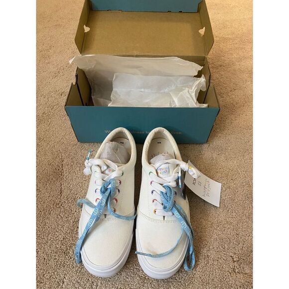 *NWT* TOMS x Happiness Project Men’s White Rainbow Sneakers - Picture 6 of 12